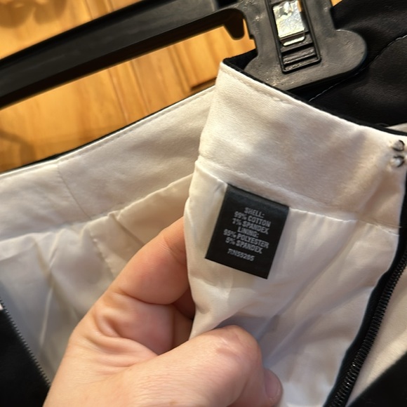 NEVER WORN: Geometric Pencil Skirt, Size 12 - Picture 7 of 8